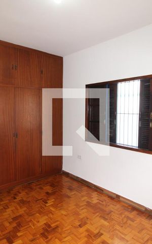 Casa à venda com 240m², 4 quartos e 6 vagasQuarto 2