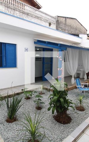 Casa à venda com 240m², 4 quartos e 6 vagasCasa 2 - Área de Serviço