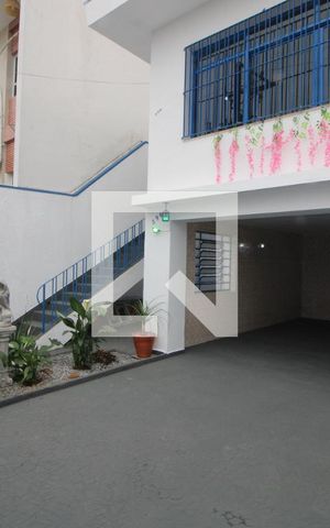 Casa à venda com 240m², 4 quartos e 6 vagasGaragem