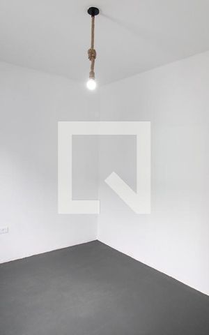 Casa à venda com 240m², 4 quartos e 6 vagasCasa 2 - Quarto