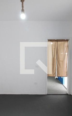 Casa à venda com 240m², 4 quartos e 6 vagasCasa 2 - Quarto