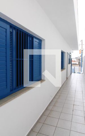 Casa à venda com 240m², 4 quartos e 6 vagasCorredor