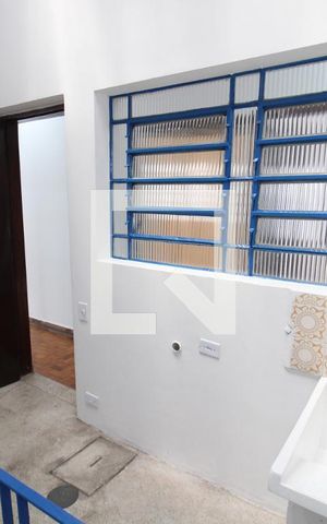 Casa à venda com 240m², 4 quartos e 6 vagasÁrea de Serviço