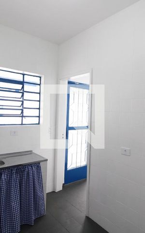 Casa à venda com 240m², 4 quartos e 6 vagasCasa 2 - Cozinha