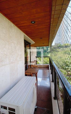Apartamento à venda com 240m², 4 quartos e 4 vagasVaranda da Sala