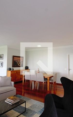 Apartamento à venda com 240m², 4 quartos e 4 vagasSala 