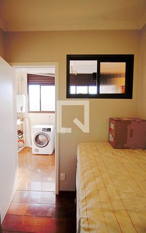 Apartamento à venda com 240m², 4 quartos e 4 vagasBanheiro de serviço