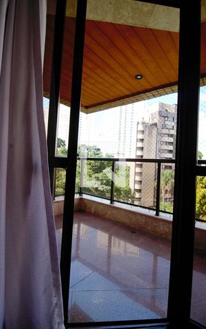 Apartamento à venda com 240m², 4 quartos e 4 vagasVaranda da Sala