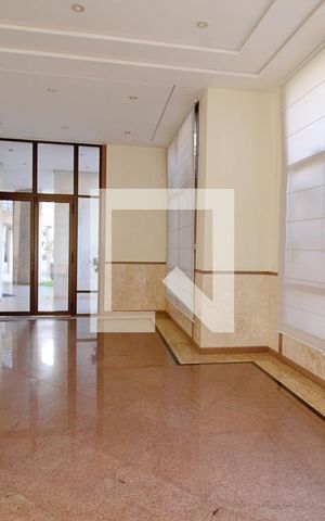 Apartamento à venda com 240m², 4 quartos e 4 vagasÁrea comum - Salão de festas