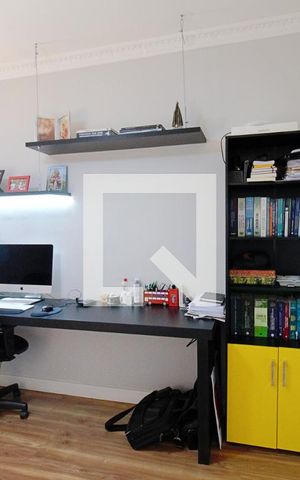 Apartamento à venda com 240m², 4 quartos e 4 vagasEscritório