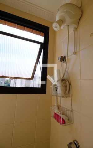 Apartamento à venda com 240m², 4 quartos e 4 vagasBanheiro de serviço