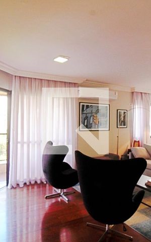 Apartamento à venda com 240m², 4 quartos e 4 vagasSala 