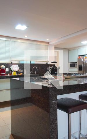 Apartamento para alugar com 300m², 3 quartos e 3 vagasCozinha