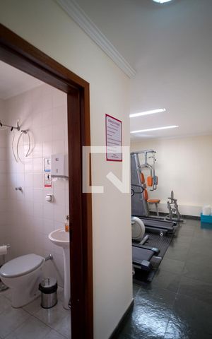 Apartamento para alugar com 76m², 2 quartos e 1 vagaÁrea comum - Academia
