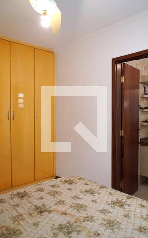 Apartamento para alugar com 76m², 2 quartos e 1 vagaSuíte