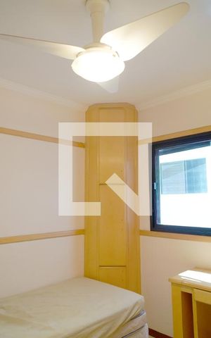 Apartamento para alugar com 76m², 2 quartos e 1 vagaQuarto