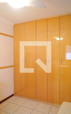 Apartamento para alugar com 76m², 2 quartos e 1 vagaQuarto