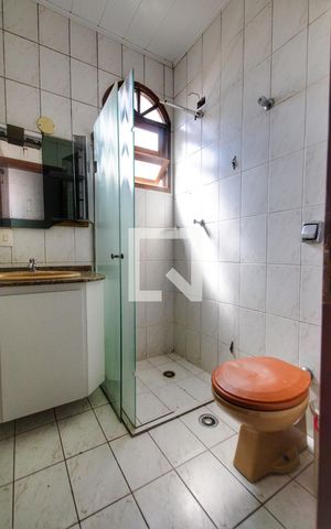 Casa à venda com 67m², 3 quartos e sem vaga Casa à venda com 67m², 3 quartos e sem vagaQuarto 3 - Suíte