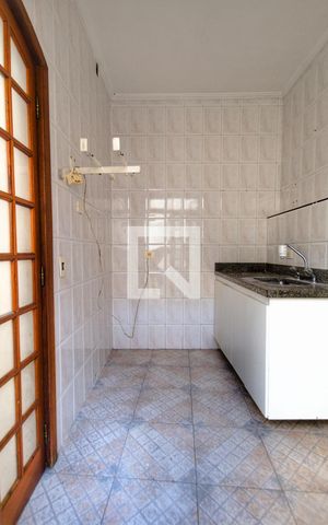 Casa à venda com 67m², 3 quartos e sem vaga Casa à venda com 67m², 3 quartos e sem vagaCozinha