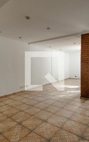 Casa à venda com 67m², 3 quartos e sem vaga Casa à venda com 67m², 3 quartos e sem vagaSala