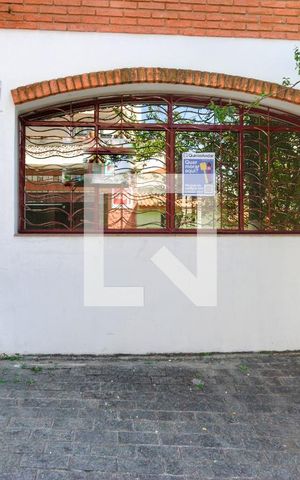 Casa à venda com 67m², 3 quartos e sem vaga Casa à venda com 67m², 3 quartos e sem vagaFachada
