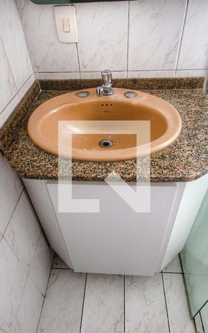Casa à venda com 67m², 3 quartos e sem vaga Casa à venda com 67m², 3 quartos e sem vagaQuarto 3 - Suíte