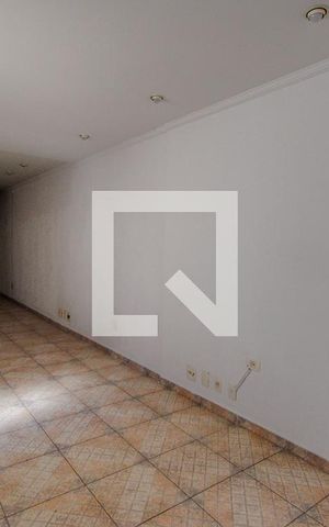 Casa à venda com 67m², 3 quartos e sem vaga Casa à venda com 67m², 3 quartos e sem vagaSala