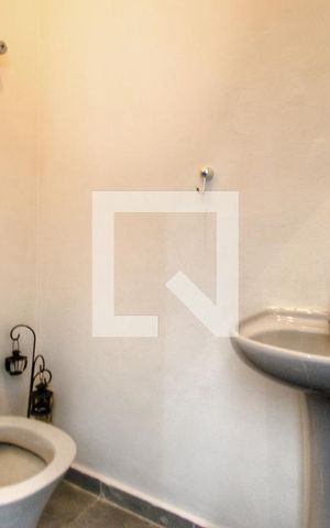 Casa à venda com 67m², 3 quartos e sem vaga Casa à venda com 67m², 3 quartos e sem vagaLavabo