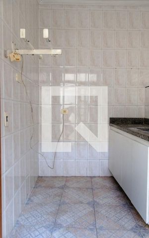 Casa à venda com 67m², 3 quartos e sem vaga Casa à venda com 67m², 3 quartos e sem vagaCozinha