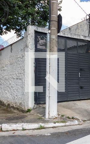 Casa à venda com 376m², 7 quartos e 2 vagasFachada
