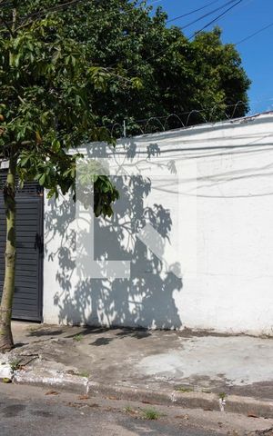 Casa à venda com 376m², 7 quartos e 2 vagasFachada