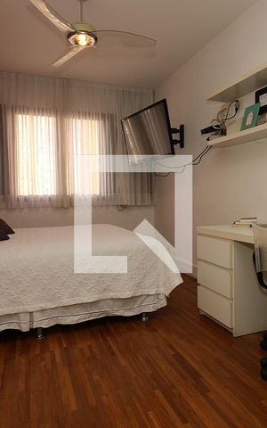 Apartamento para alugar com 242m², 4 quartos e 3 vagas Apartamento para alugar com 242m², 4 quartos e 3 vagasQuarto 2 - Suíte