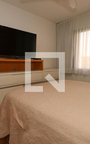 Apartamento para alugar com 242m², 4 quartos e 3 vagas Apartamento para alugar com 242m², 4 quartos e 3 vagasQuarto 4 - Suíte