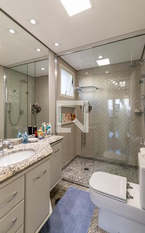 Apartamento à venda com 257m², 2 quartos e 3 vagasSuíte 2 - Banheiro 2