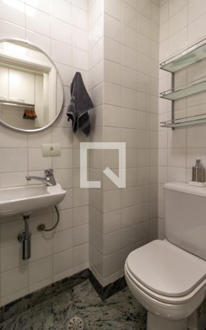Apartamento à venda com 257m², 2 quartos e 3 vagasBanheiro de Serviço