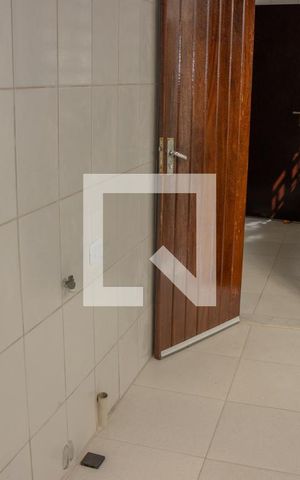 Casa de condomínio à venda com 340m², 3 quartos e 3 vagas Casa de condomínio à venda com 340m², 3 quartos e 3 vagasÁrea de Serviço