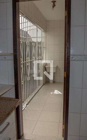 Casa de condomínio à venda com 340m², 3 quartos e 3 vagas Casa de condomínio à venda com 340m², 3 quartos e 3 vagasÁrea de Serviço