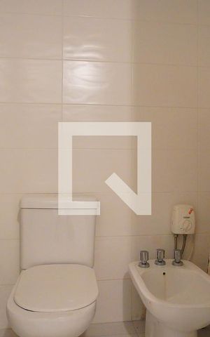 Apartamento para alugar com 142m², 2 quartos e 2 vagasBanheiro de serviço