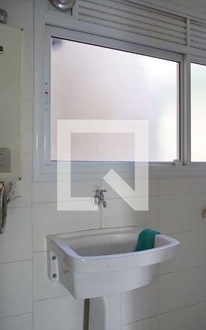 Apartamento para alugar com 142m², 2 quartos e 2 vagasCozinha e Área de Serviço