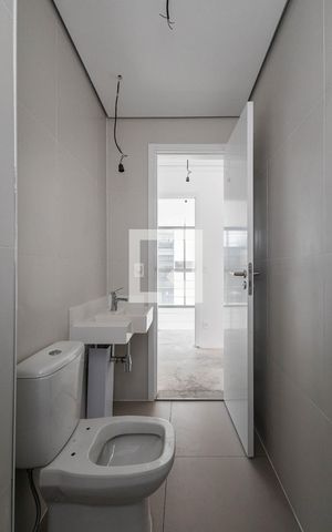 Apartamento à venda com 371m², 3 quartos e 4 vagasBanheiro da Suíte 1