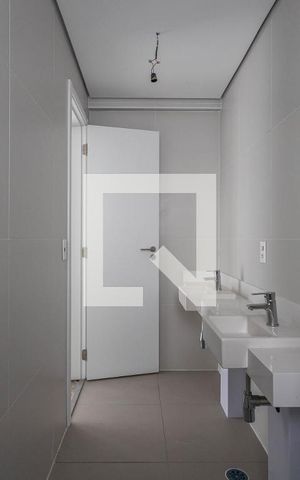 Apartamento à venda com 371m², 3 quartos e 4 vagasBanheiro da Suíte 3