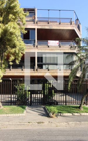 Apartamento à venda com 270m², 4 quartos e 2 vagas Apartamento à venda com 270m², 4 quartos e 2 vagasFachada