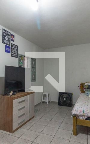 Casa à venda com 200m², 5 quartos e 2 vagasQuarto 2