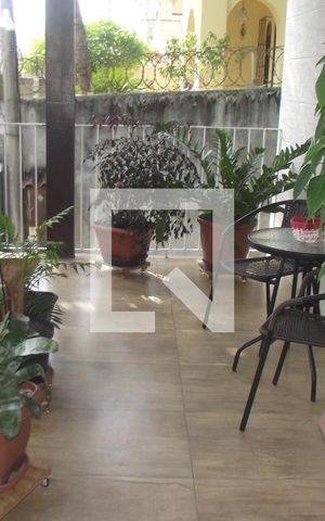 Casa à venda com 360m², 2 quartos e 1 vagaSacada