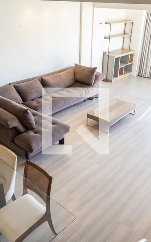 Apartamento para alugar com 304m², 3 quartos e 3 vagas Apartamento para alugar com 304m², 3 quartos e 3 vagasSala