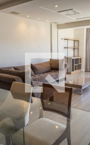 Apartamento para alugar com 304m², 3 quartos e 3 vagas Apartamento para alugar com 304m², 3 quartos e 3 vagasSala