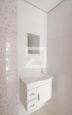 Apartamento para alugar com 39m², 2 quartos e sem vagaBanheiro