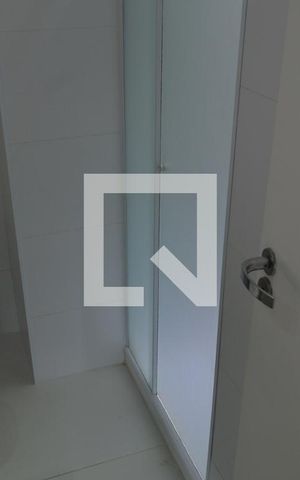 Apartamento à venda com 74m², 2 quartos e 1 vagaBanheiro da Suíte 1
