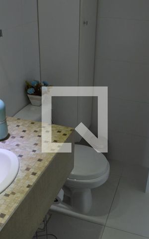 Apartamento à venda com 74m², 2 quartos e 1 vagaBanheiro da Suíte 1