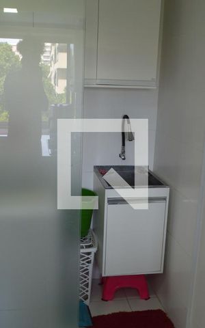 Apartamento à venda com 74m², 2 quartos e 1 vagaÁrea de Serviço 